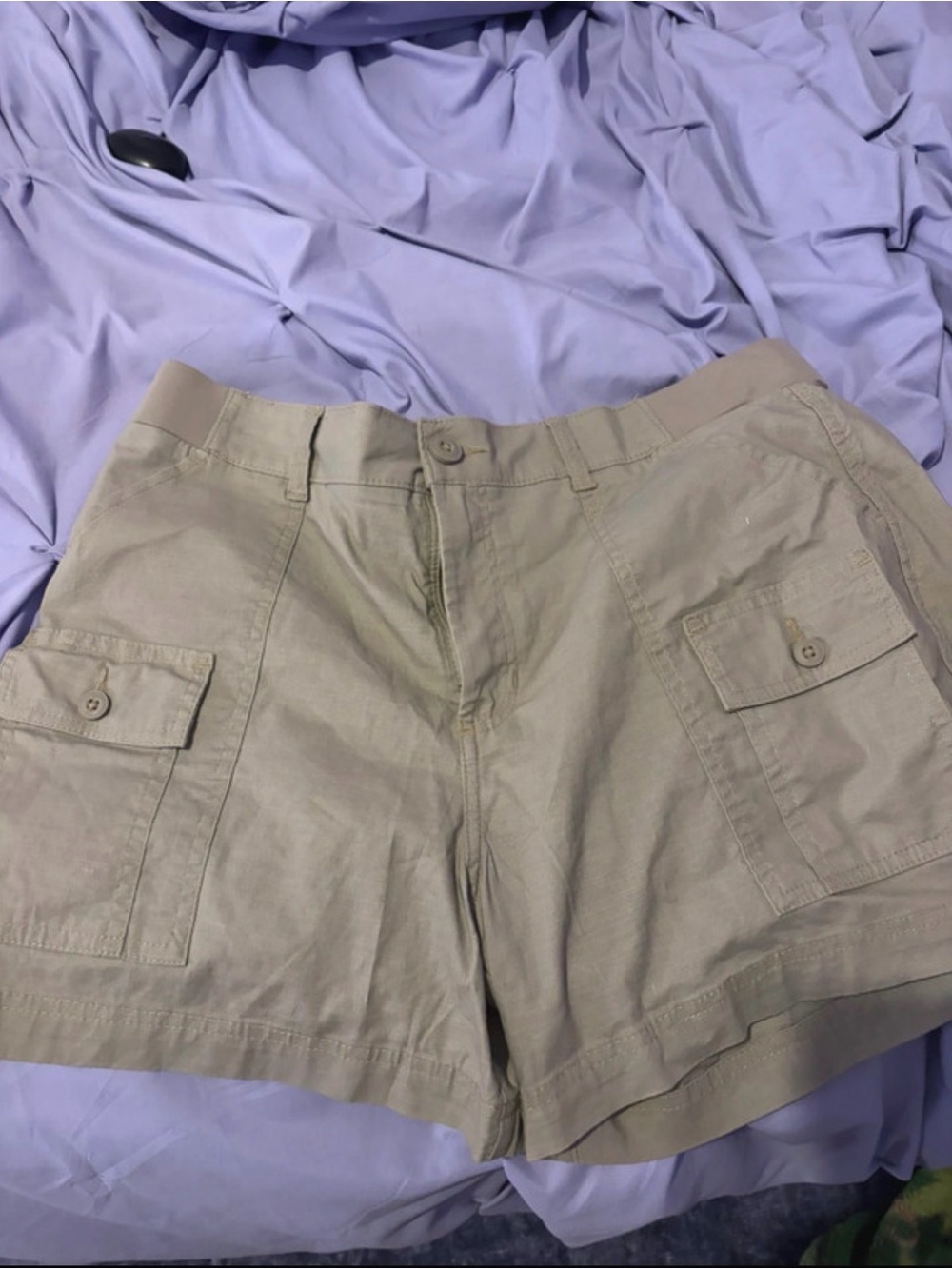 Lee Women's Cargo Shorts in Light Khaki